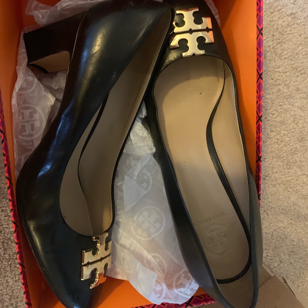 Tory burch pumps